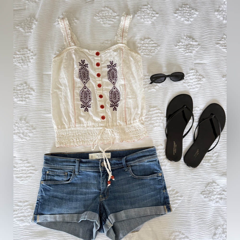 Vintage Y2K Forever 21 Boho Embroidered Tank Top